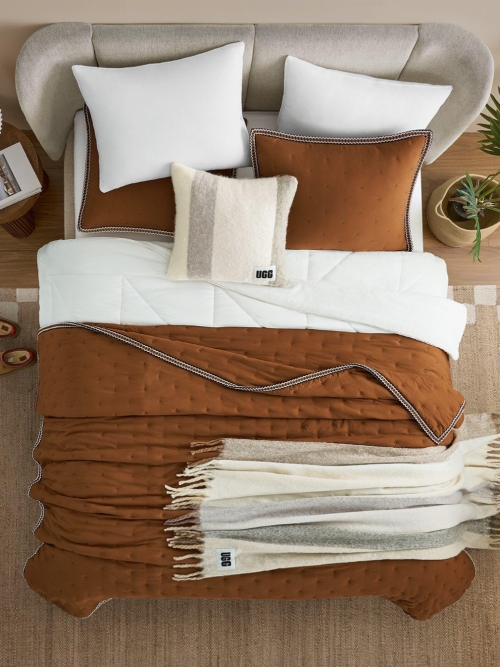 UGG Devon Braid Quilted Comforter Set iChestnut Brown size king new. $160 Tasman